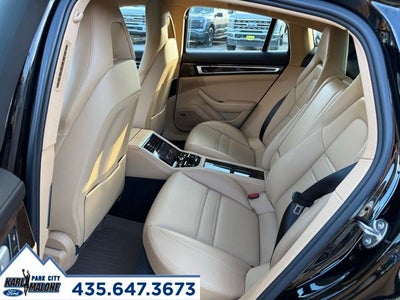 2018 Porsche Panamera 4