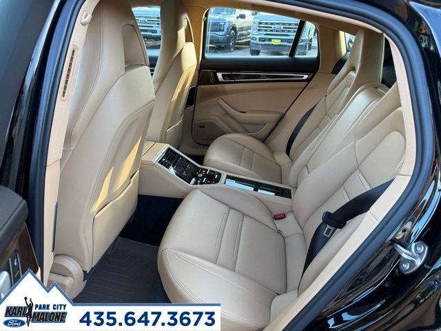 2018 Porsche Panamera 4