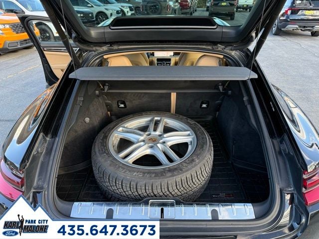 2018 Porsche Panamera 4