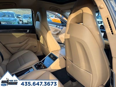 2018 Porsche Panamera 4