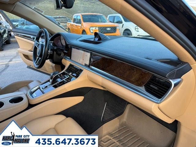 2018 Porsche Panamera 4