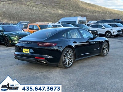 2018 Porsche Panamera 4