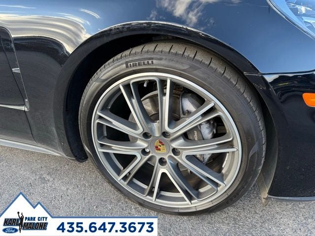 2018 Porsche Panamera 4