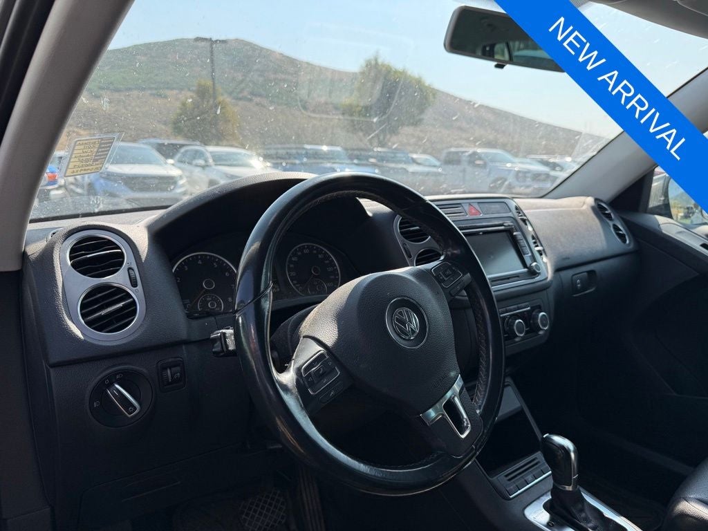 2011 Volkswagen Tiguan SEL 4Motion