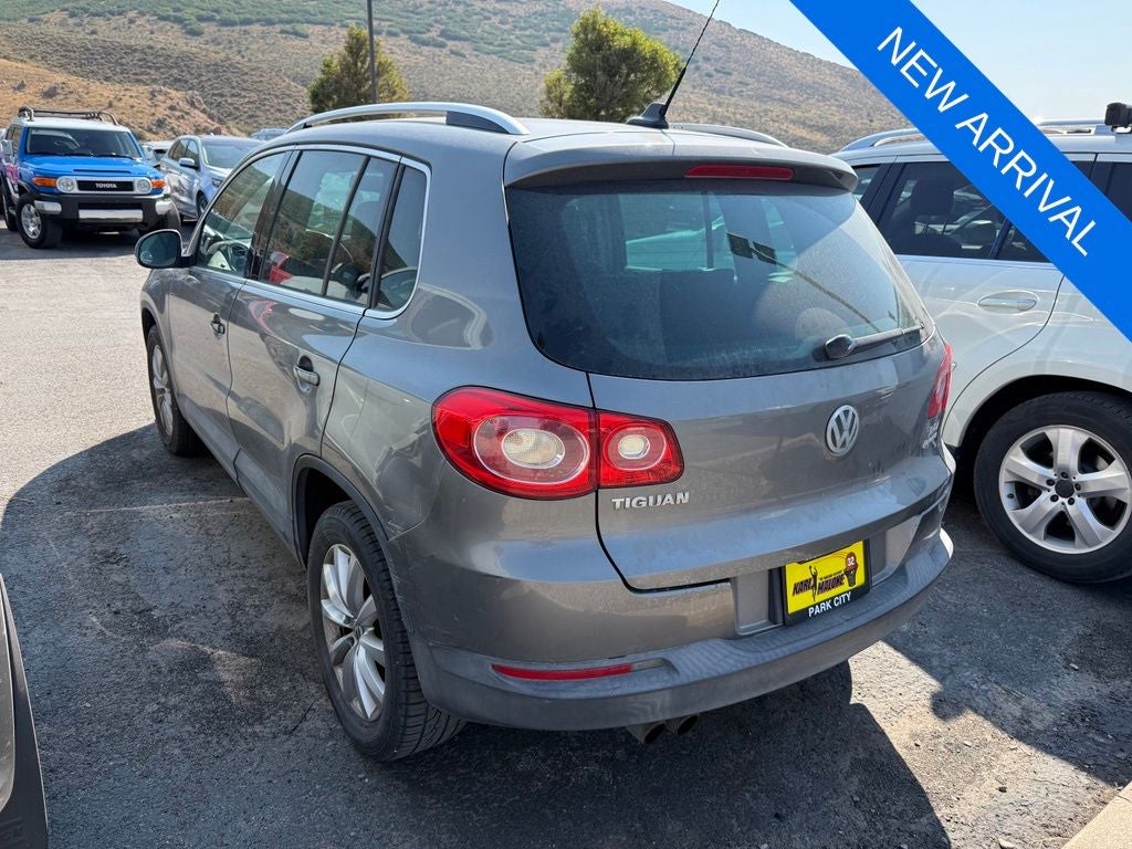 2011 Volkswagen Tiguan SEL 4Motion