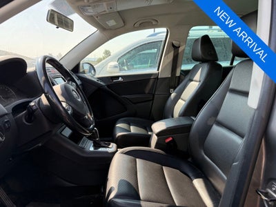 2011 Volkswagen Tiguan SEL 4Motion