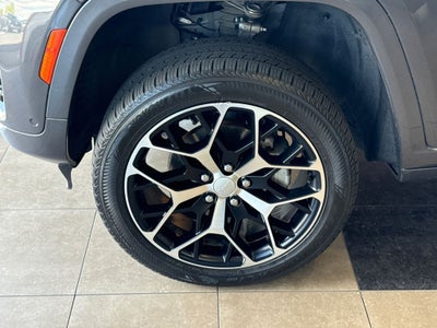 2022 Jeep Grand Cherokee Summit