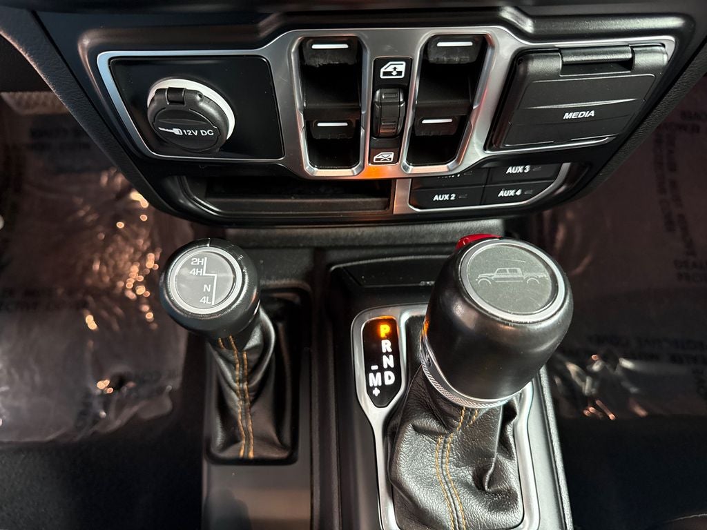 2022 Jeep Gladiator Overland