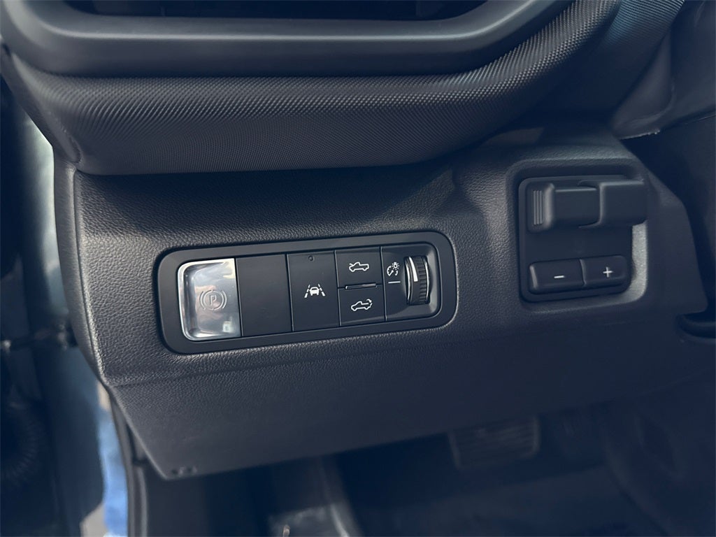 2025 Chevrolet Silverado EV LT