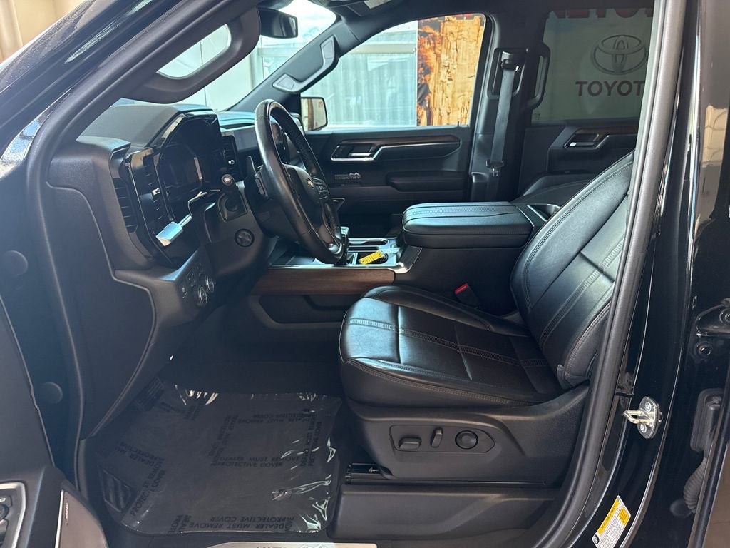 2023 Chevrolet Silverado 1500 High Country