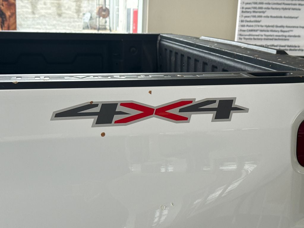 2025 Chevrolet Silverado 1500 LT LT1