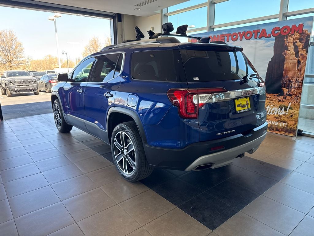 2023 GMC Acadia SLT