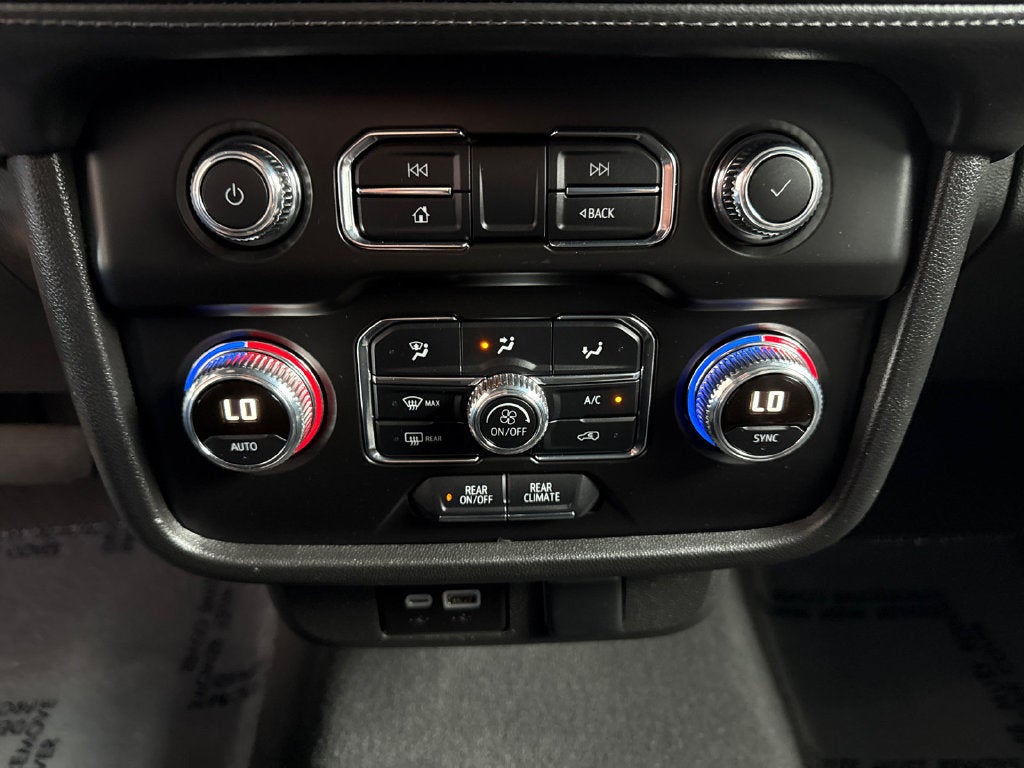 2024 GMC Yukon SLE