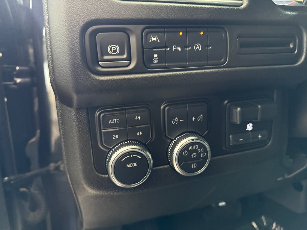 2024 GMC Yukon SLE