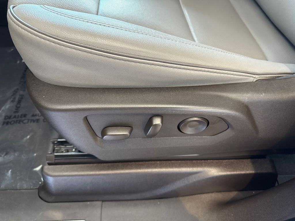 2025 GMC Yukon XL Elevation