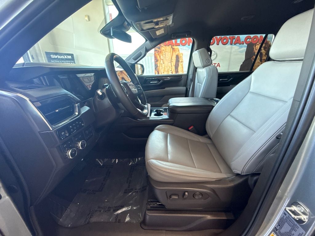 2025 GMC Yukon XL Elevation