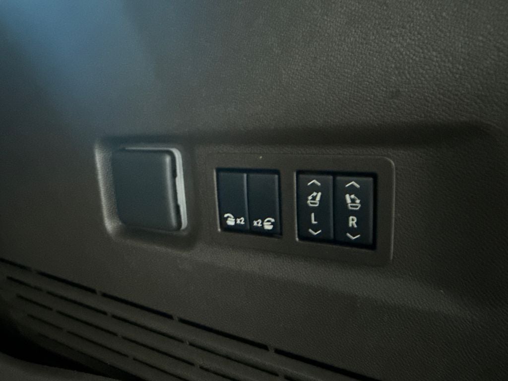 2025 GMC Yukon XL Elevation