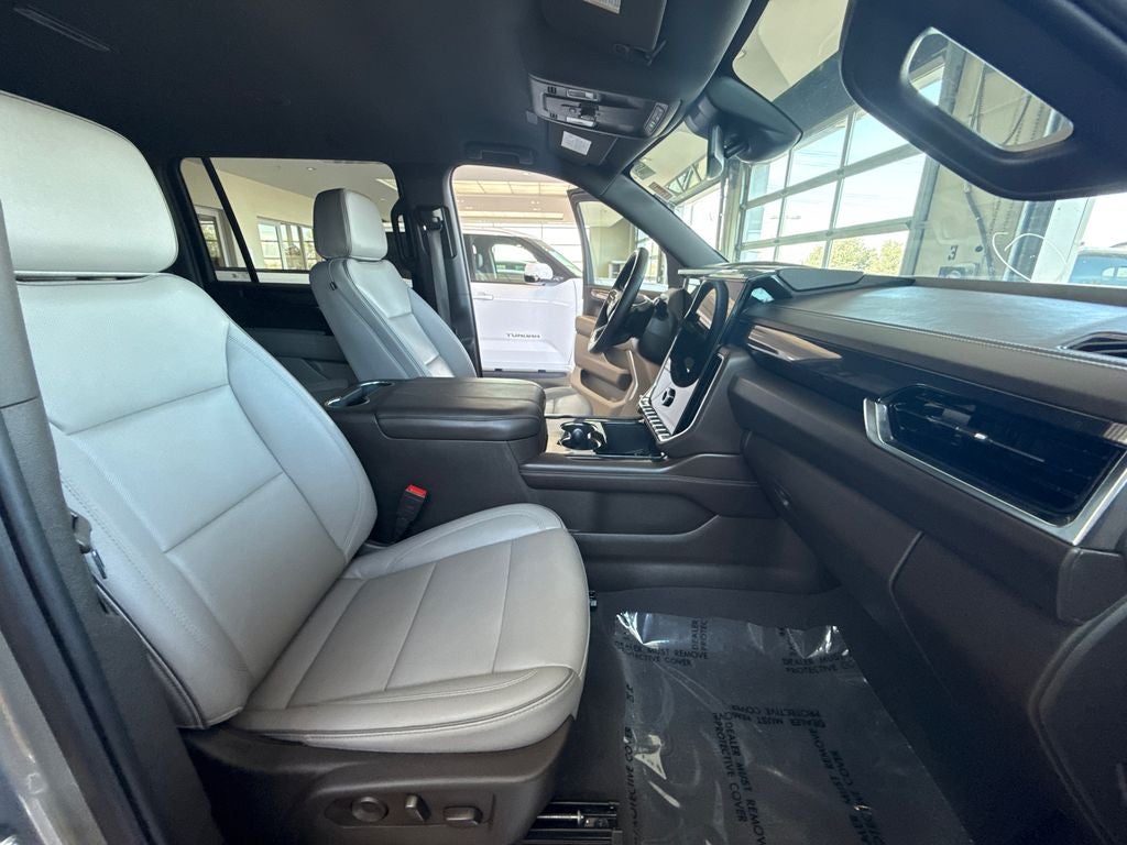 2025 GMC Yukon XL Elevation