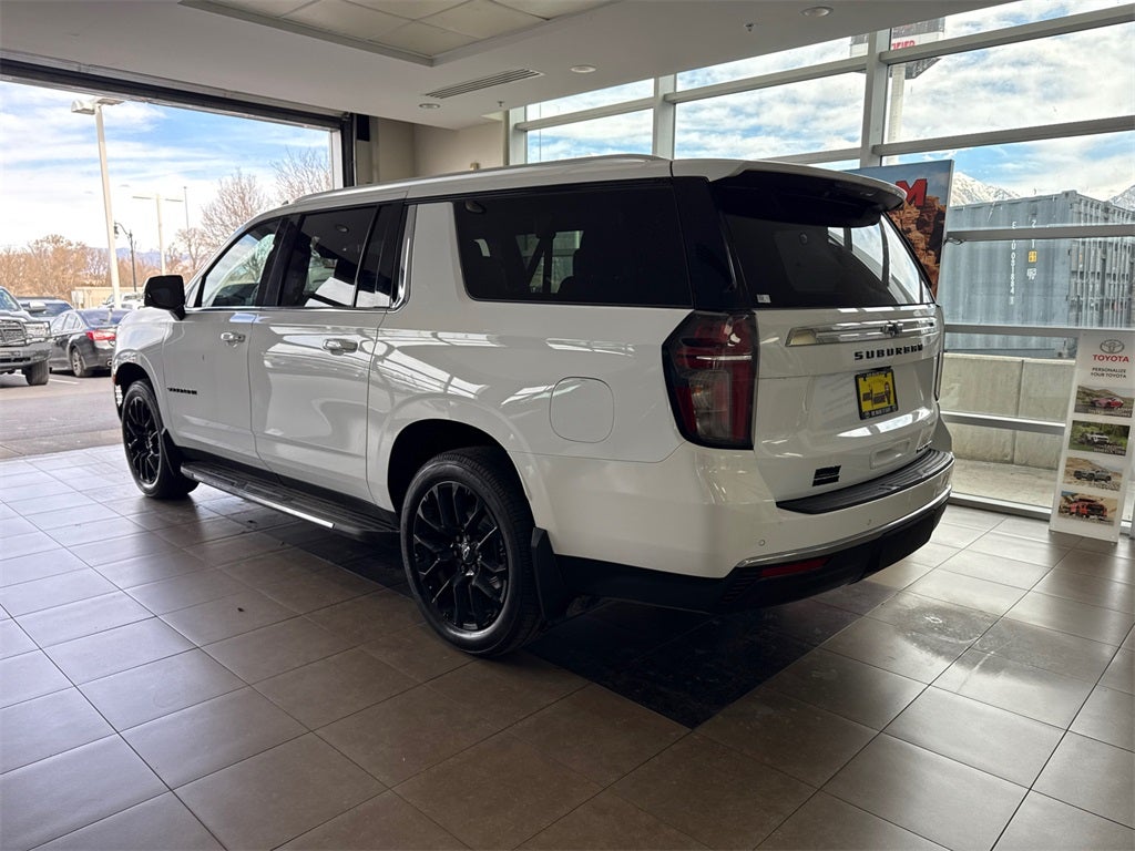 2024 Chevrolet Suburban Premier