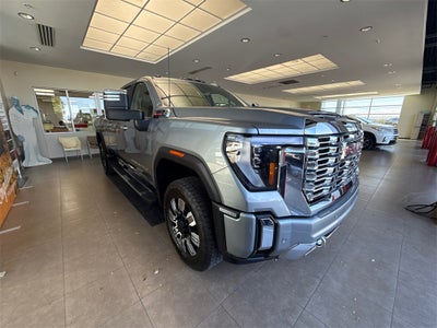 2025 GMC Sierra 3500HD Denali