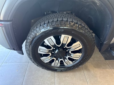 2025 GMC Sierra 3500HD Denali