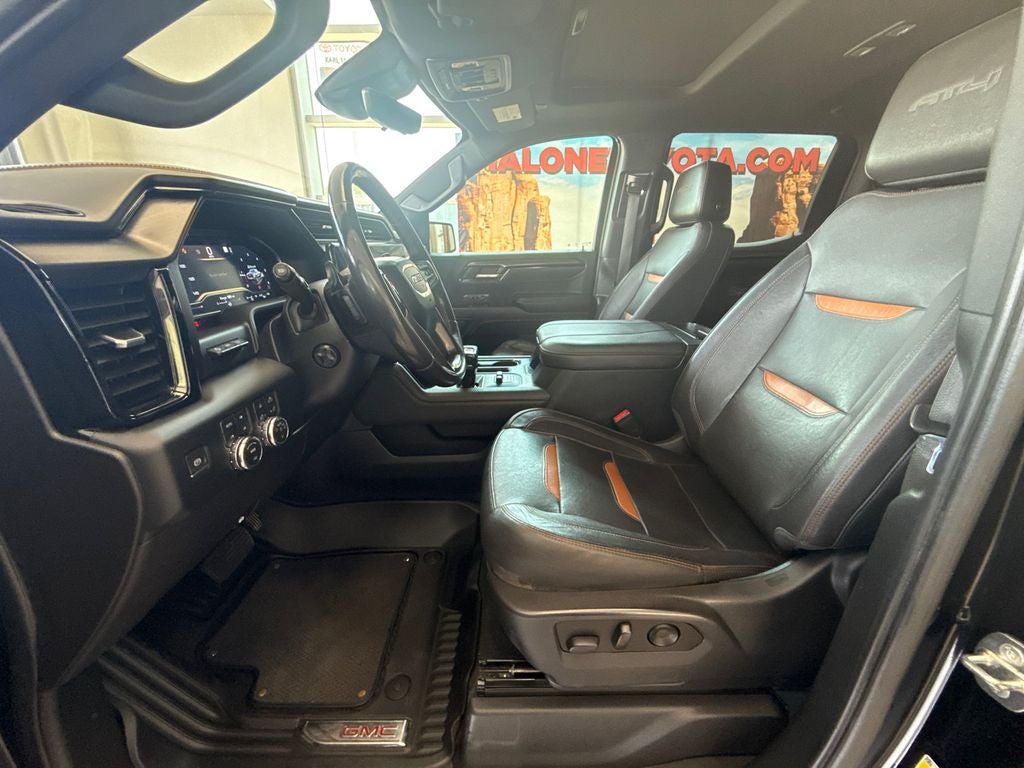 2023 GMC Sierra 1500 AT4