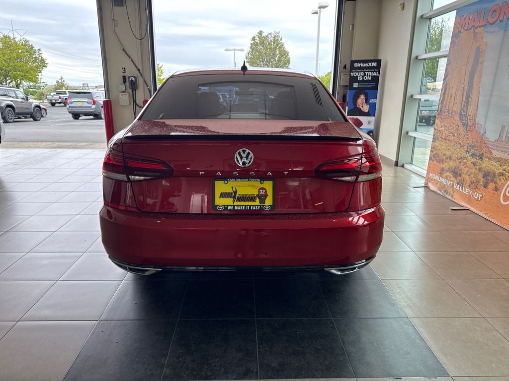 2020 Volkswagen Passat 2.0T R-Line