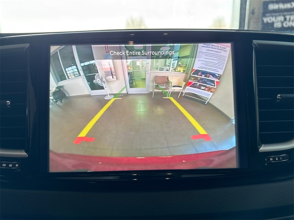 2025 Chrysler Pacifica Select