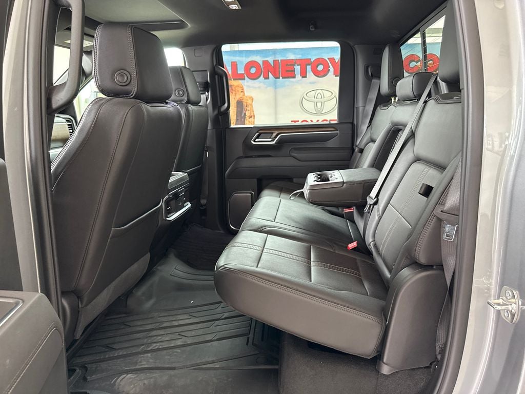 2025 Chevrolet Silverado 3500HD High Country