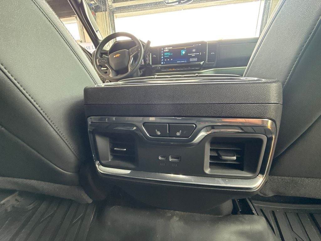 2025 Chevrolet Silverado 3500HD High Country