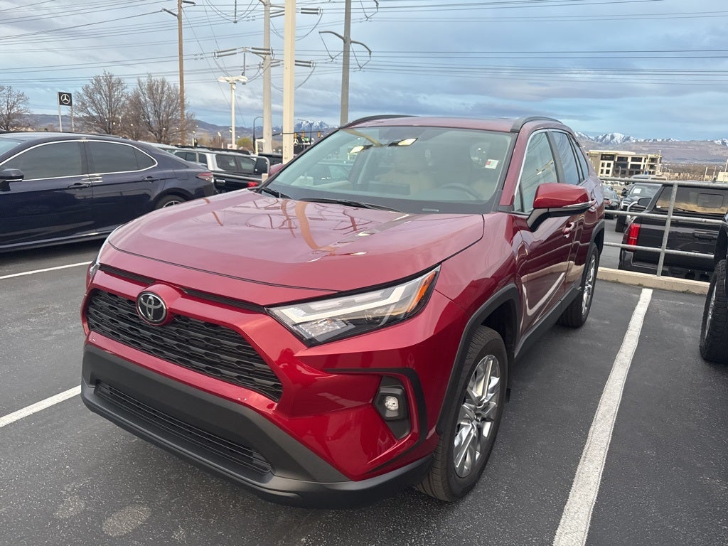 2025 Toyota RAV4 XLE Premium
