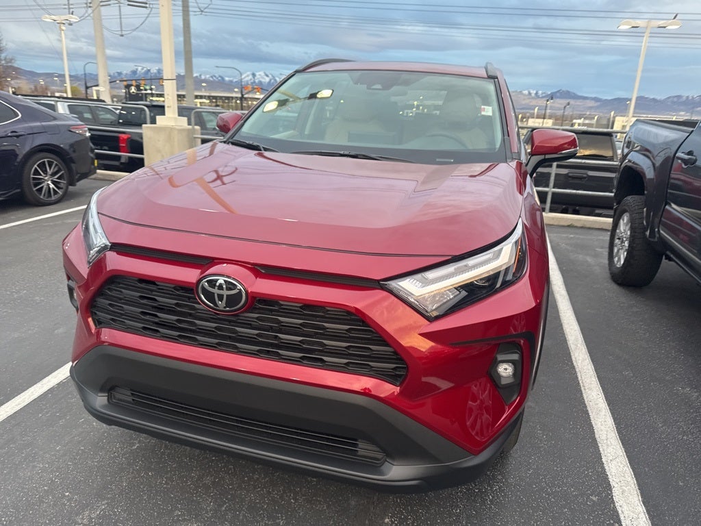 2025 Toyota RAV4 XLE Premium