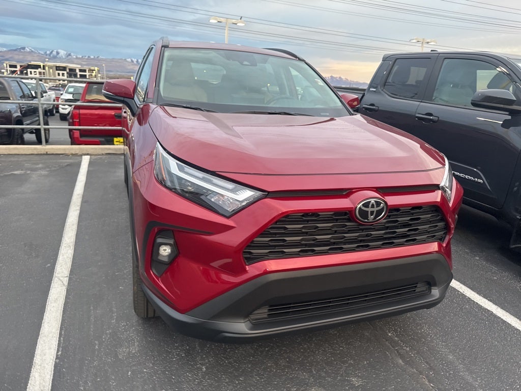 2025 Toyota RAV4 XLE Premium