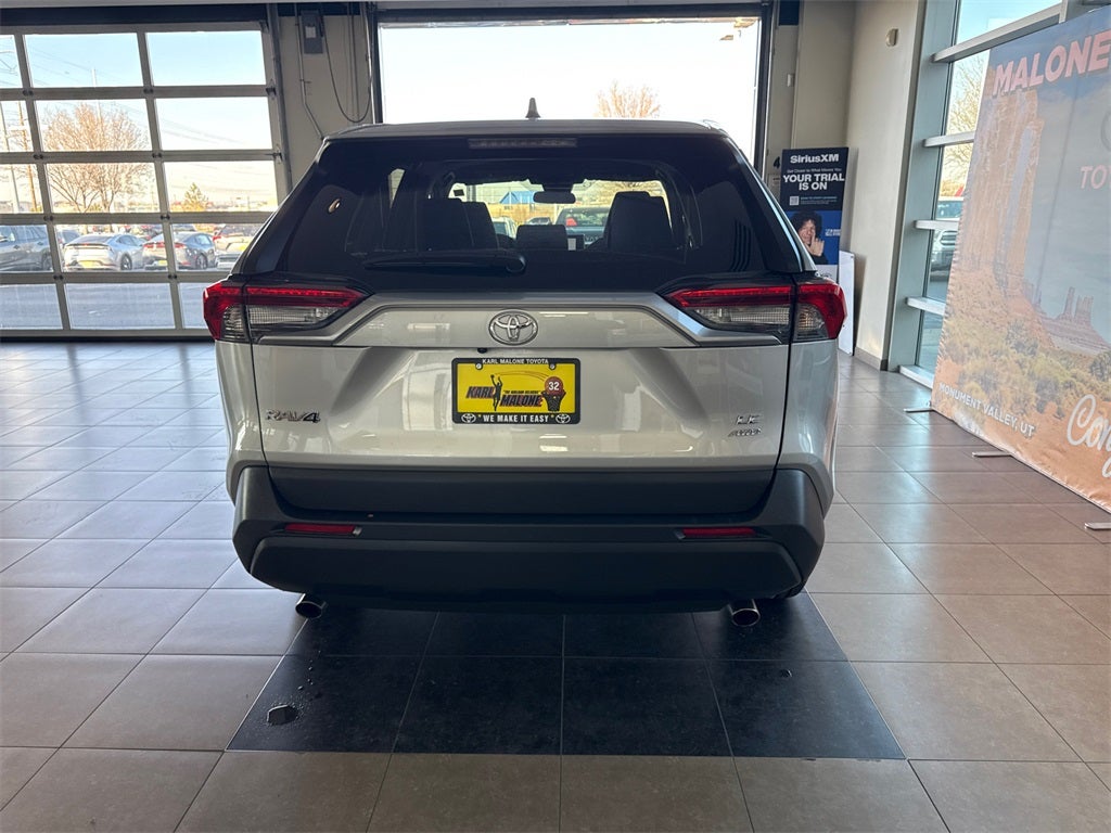 2024 Toyota RAV4 LE