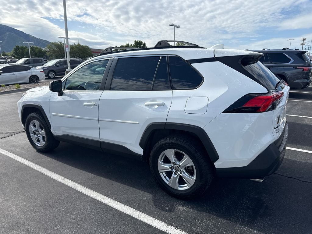 2021 Toyota RAV4 LE