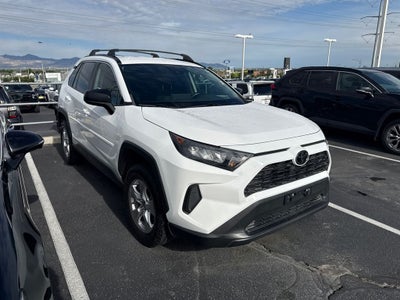 2021 Toyota RAV4 LE
