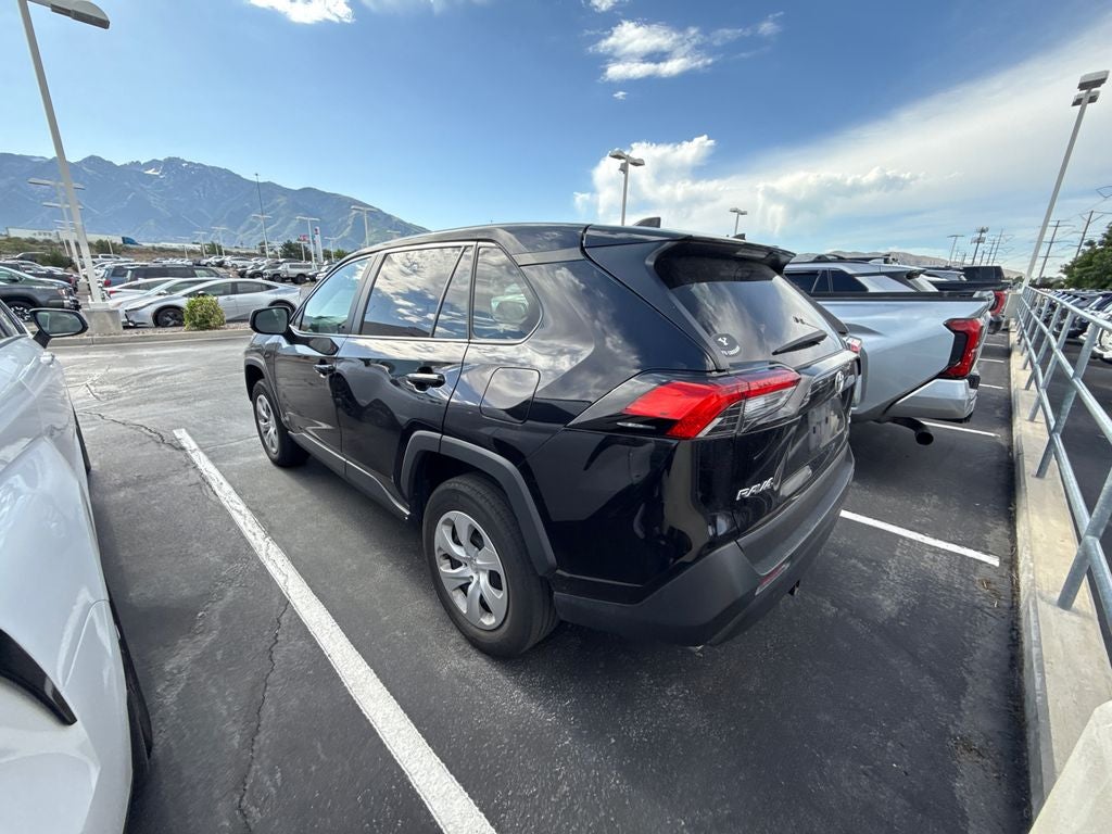 2023 Toyota RAV4 LE