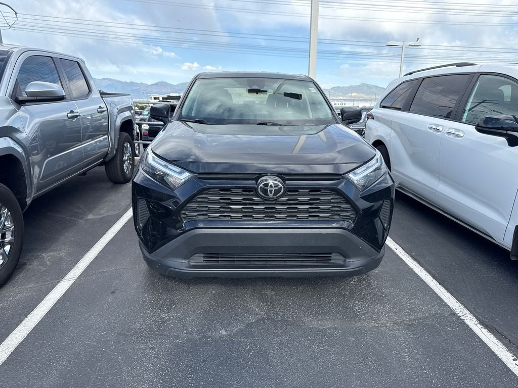 2023 Toyota RAV4 LE