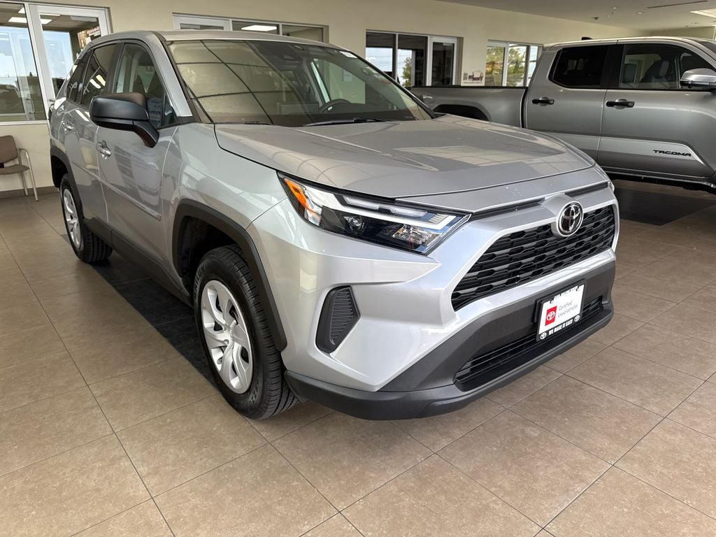 2025 Toyota RAV4 LE
