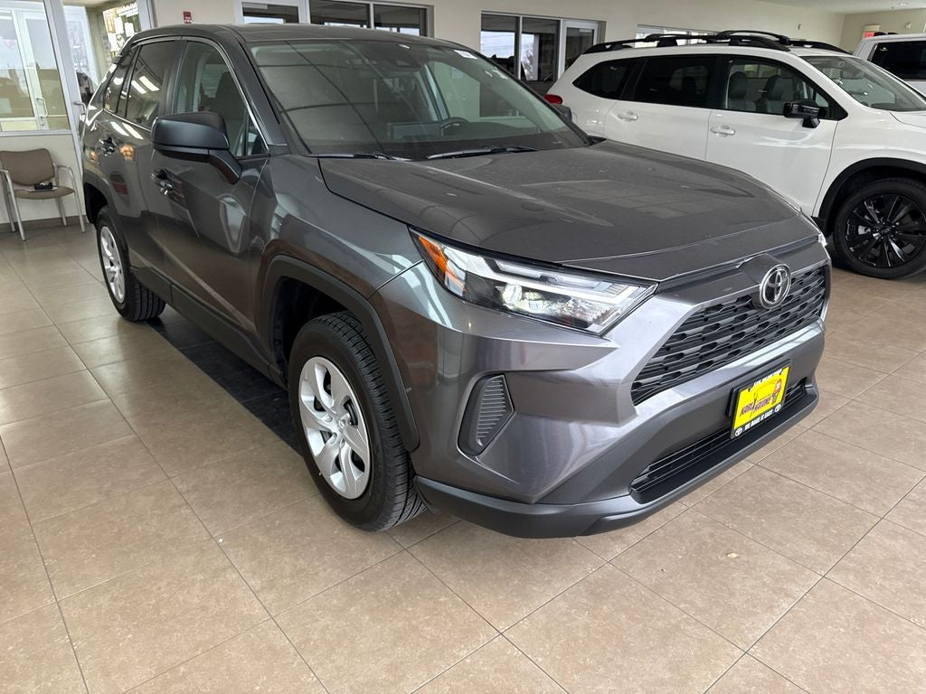2024 Toyota RAV4 LE