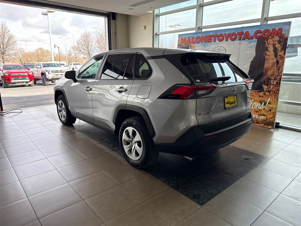 2024 Toyota RAV4 LE