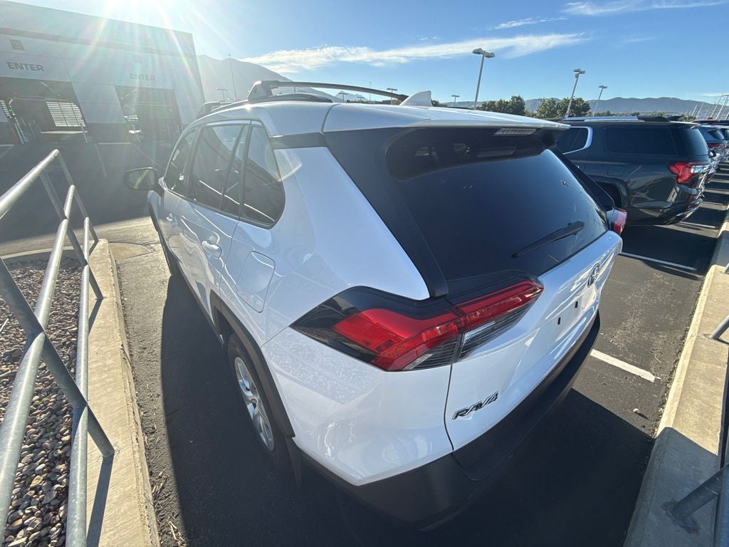 2021 Toyota RAV4 LE
