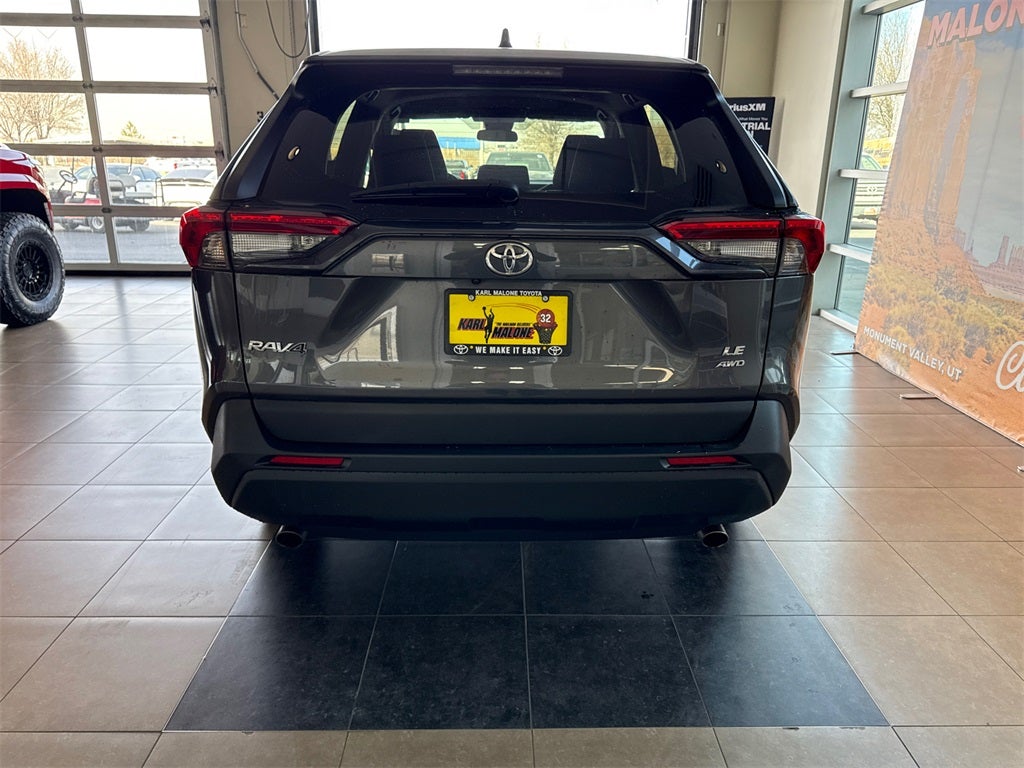 2024 Toyota RAV4 LE