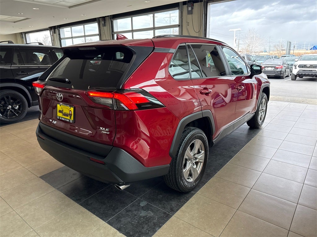 2025 Toyota RAV4 XLE