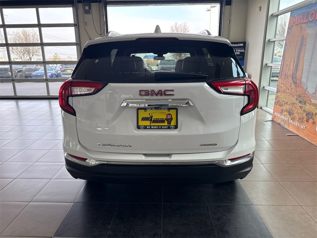 2024 GMC Terrain SLT