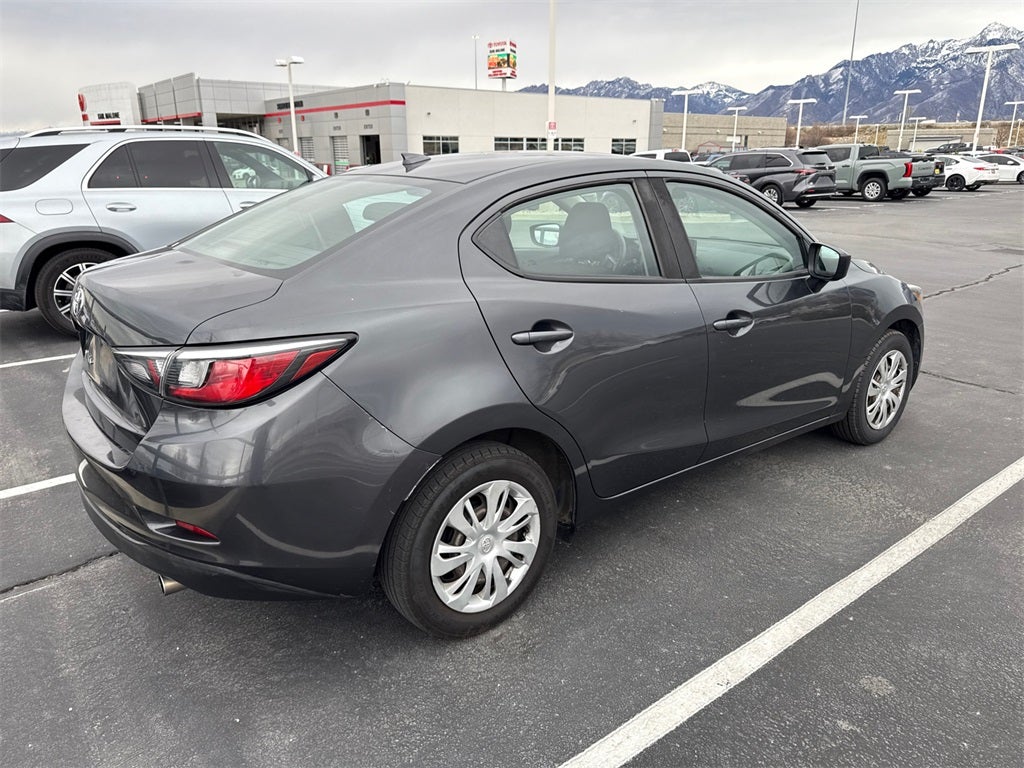 2019 Toyota Yaris L