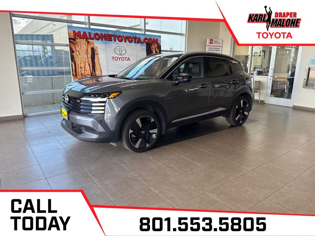 2025 Nissan Kicks SR