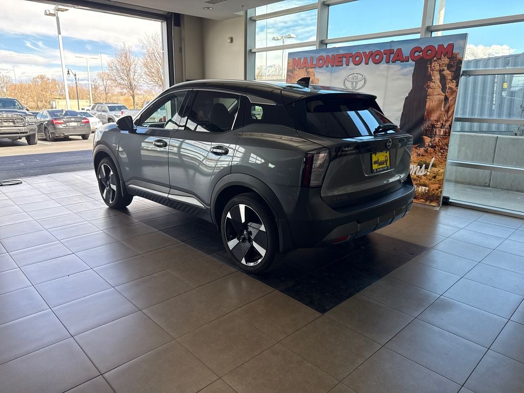 2025 Nissan Kicks SR