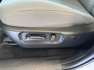 2022 Toyota Tacoma SR V6