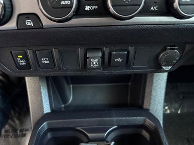 2022 Toyota Tacoma SR V6